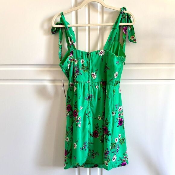 NWT City Studio Juniors' floral print mini sheath dress. Green Size junior 9 - Picture 7 of 9